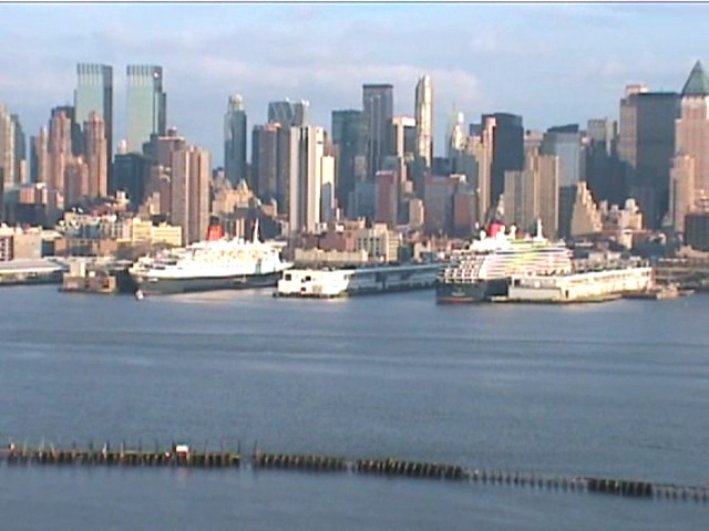 queen elizabeth 2