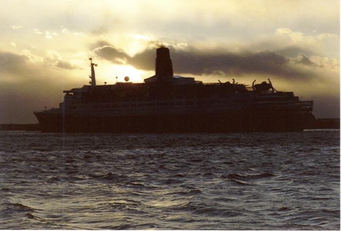 QE2