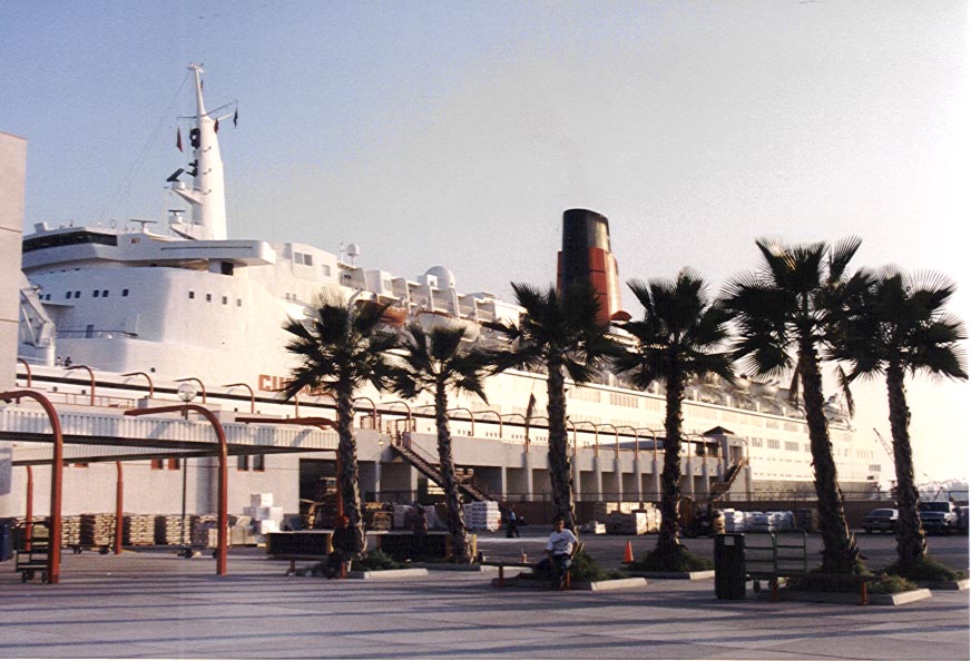 queen elizabeth 2