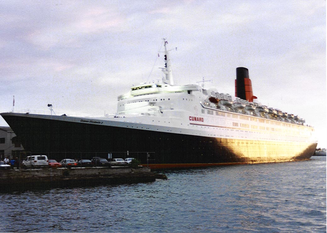 QE2