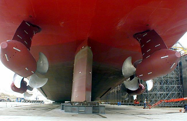 [Image: qm2pods4.jpg]