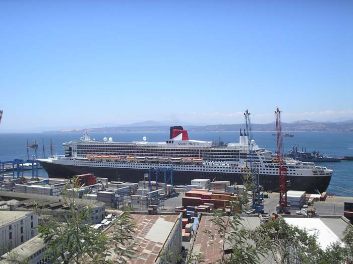queen mary 2